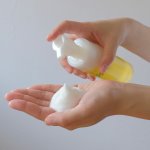 画像2: クリーミーホイップソープ 甘夏&フランキンセンス　150ml (2)